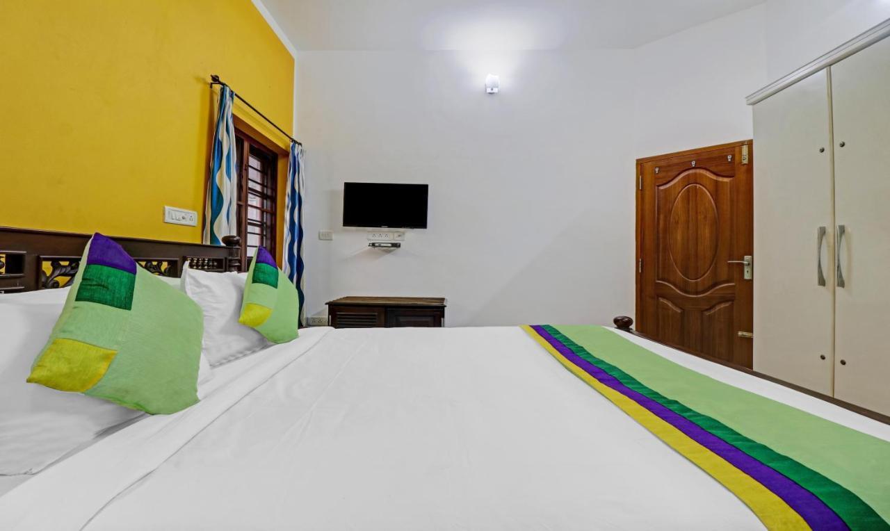 Treebo Backpackers Inn Kochi Esterno foto