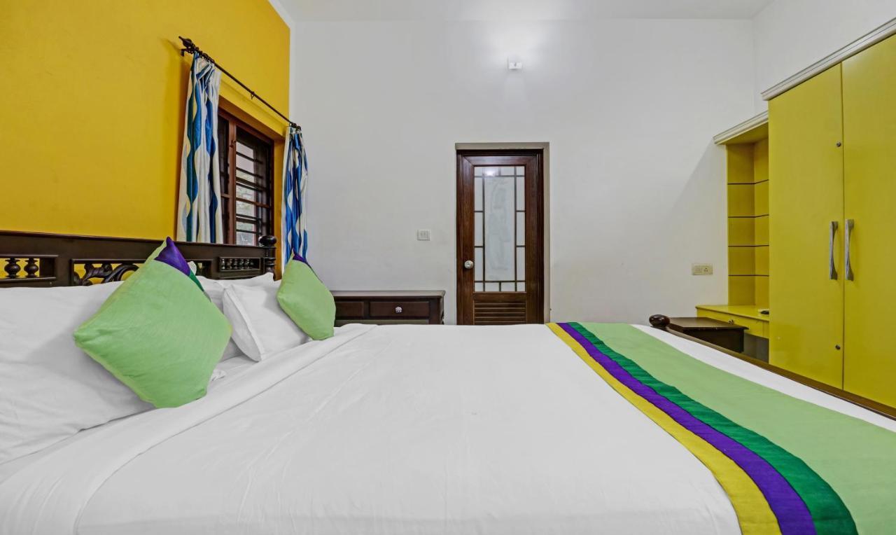 Treebo Backpackers Inn Kochi Esterno foto