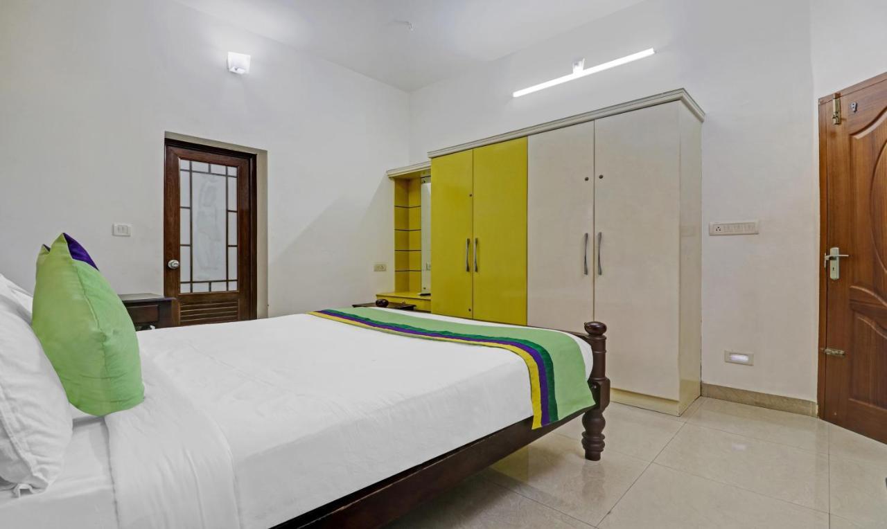 Treebo Backpackers Inn Kochi Esterno foto