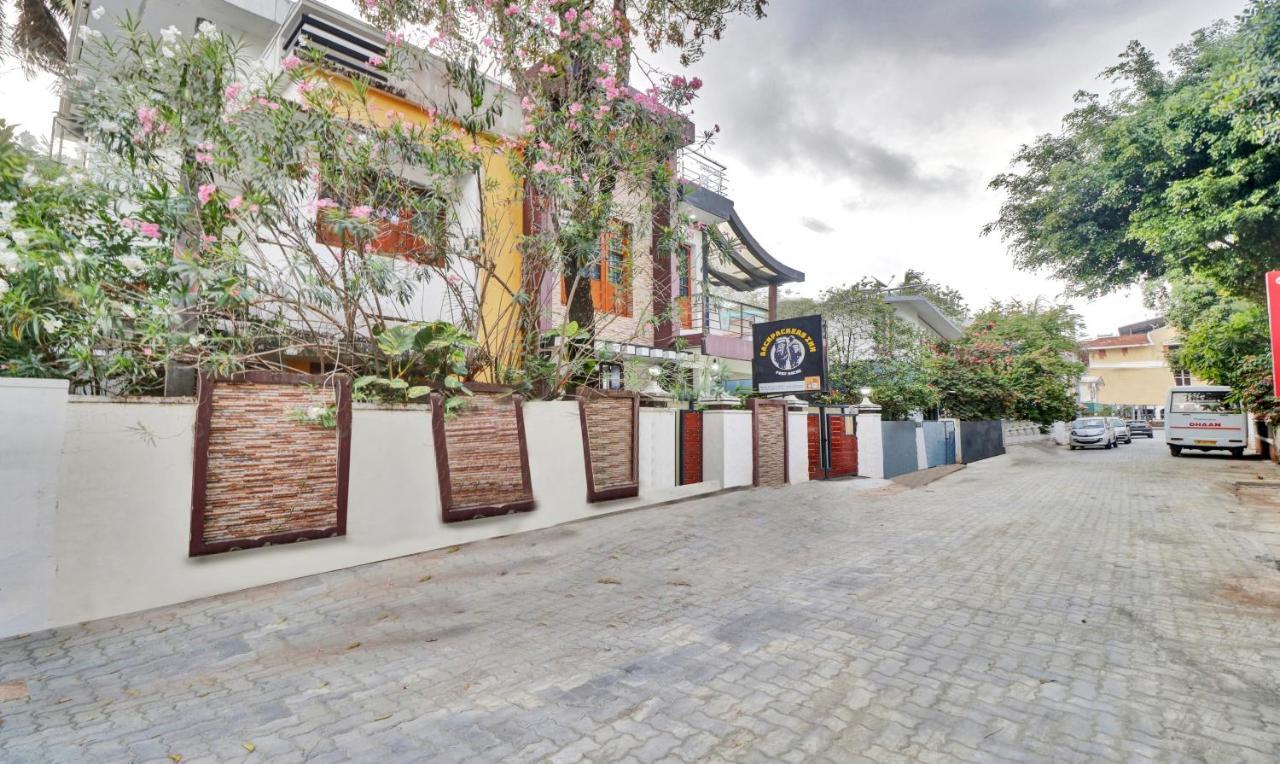 Treebo Backpackers Inn Kochi Esterno foto